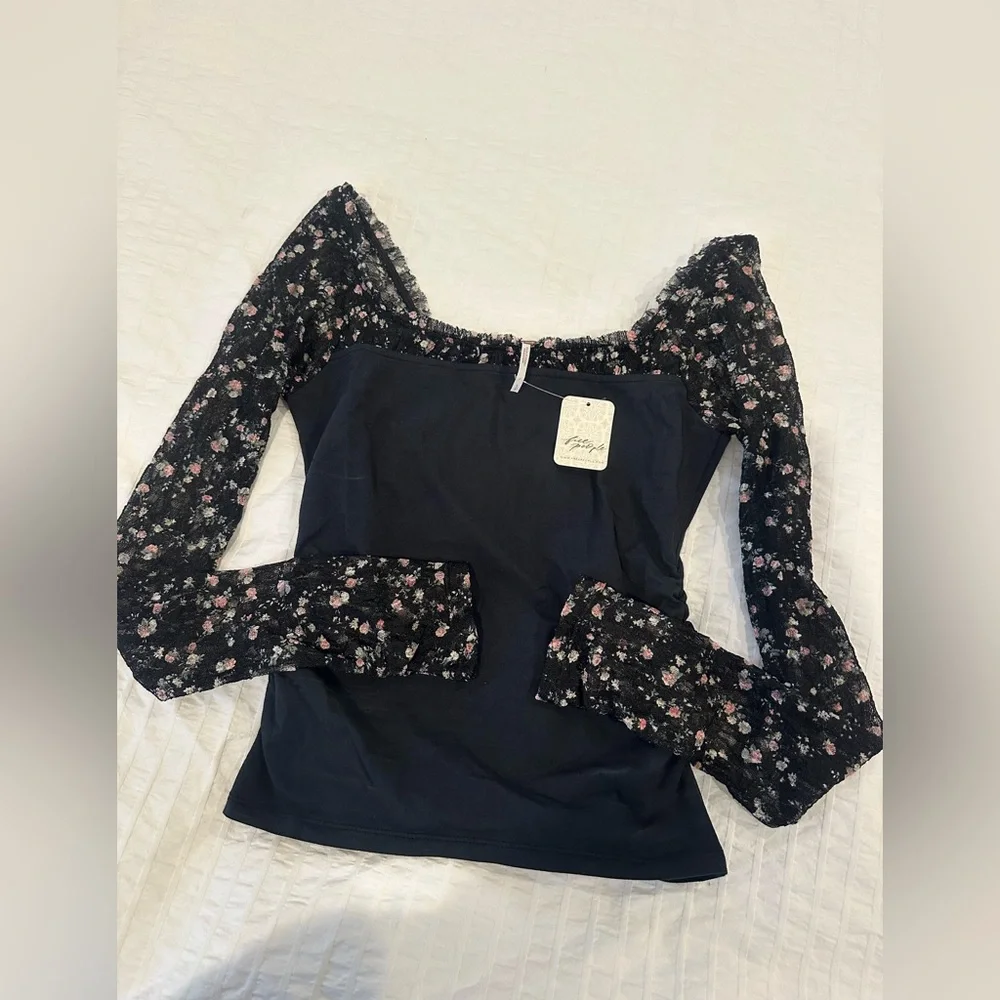 Free People floral lace sleeve Top
